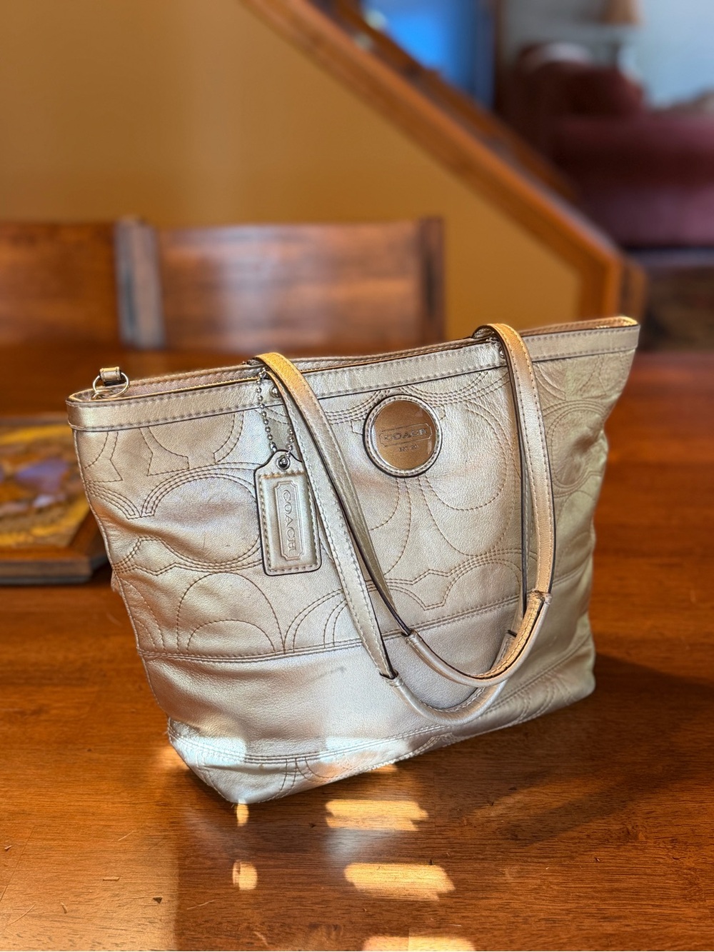 Coach Vintage Metallic Gold Leather Tote Bag Satchel Hand Bag Hang Tag